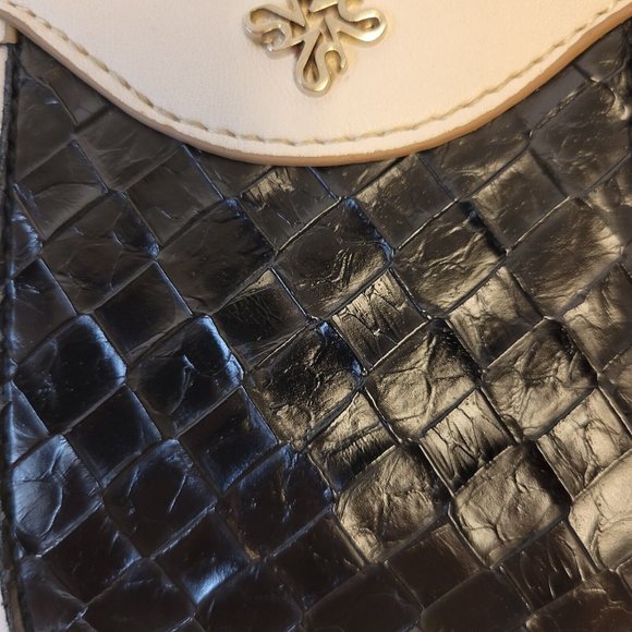 Simply Vera Wang Clutch Wristlet Bag - Picture 9 of 11